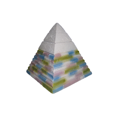 Piramide egipcia Naif